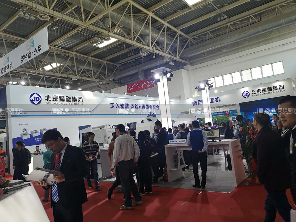 精雕-机床展台设计搭建案例