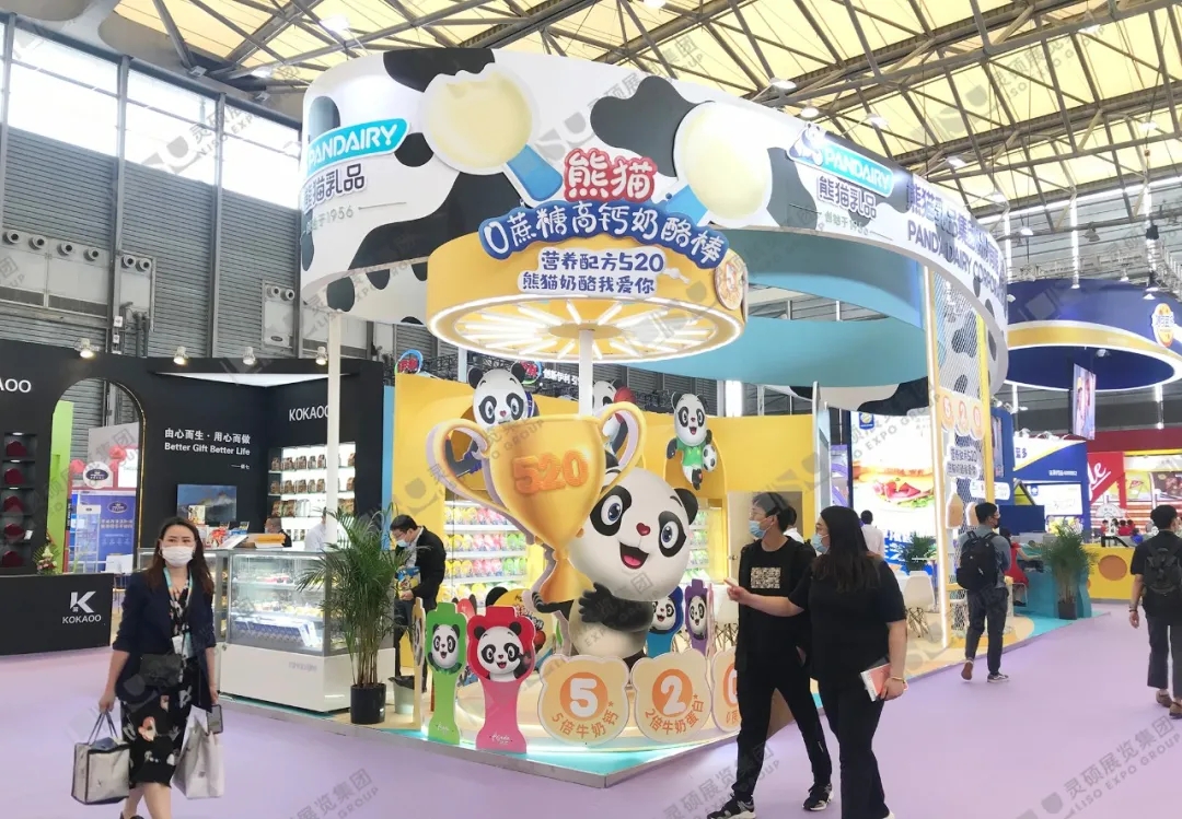 熊猫乳品展台设计