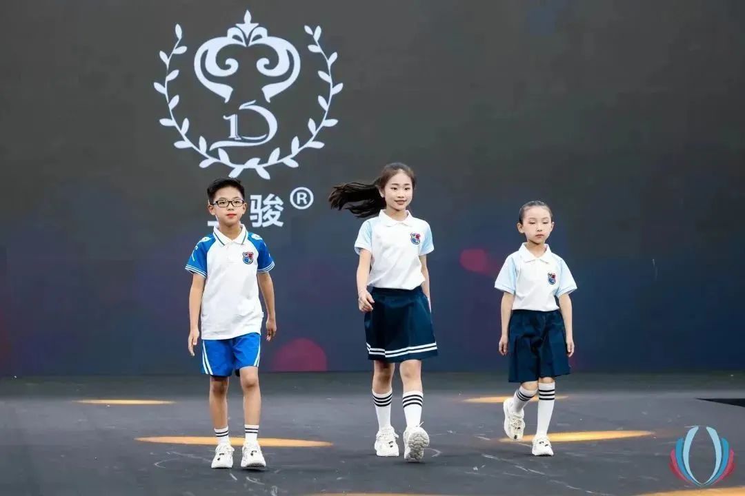 立骏1.jpg