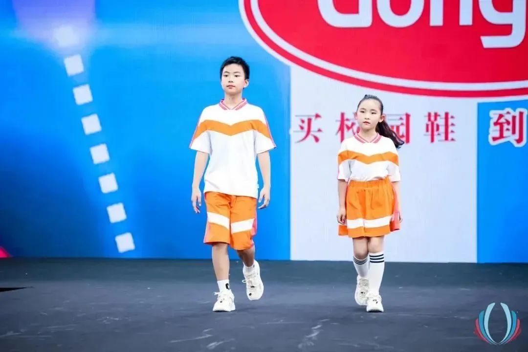 校园大道.jpg