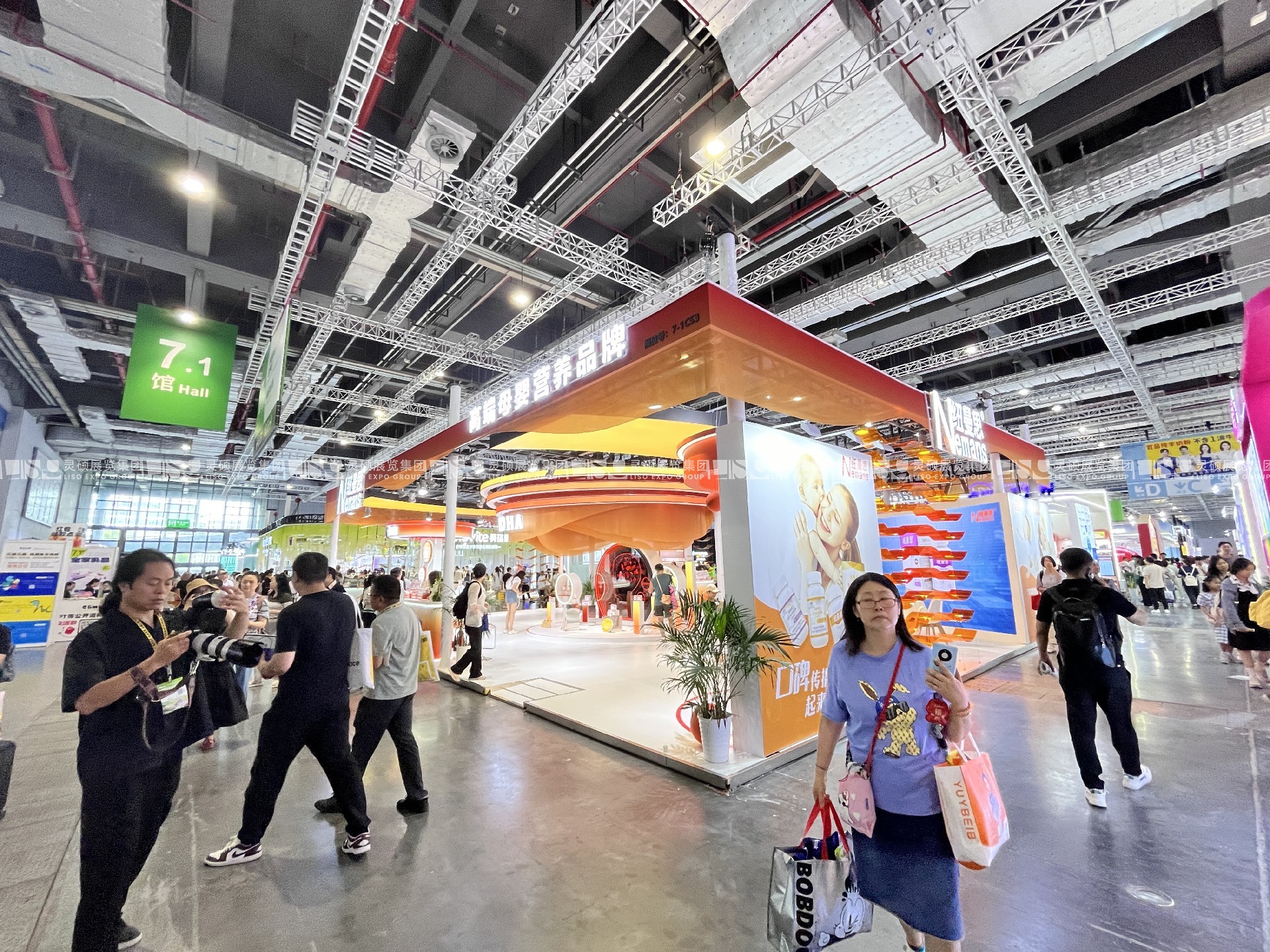 CBME孕婴童展展台搭建案例-纽曼思